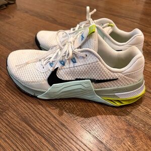 Nike metcons. Worn 2x . Size 9.5